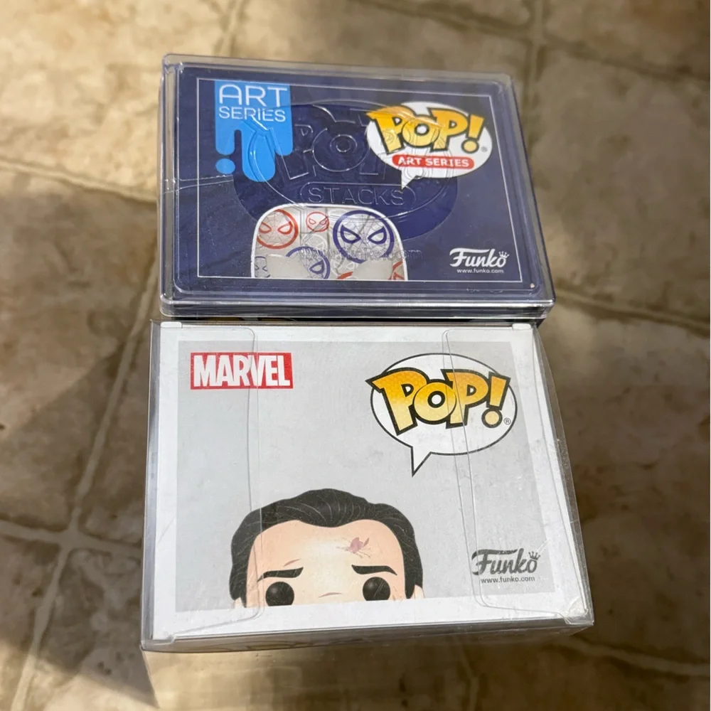 Funko Marvel Bundle Loki and Spiderman - Picture 5 of 6